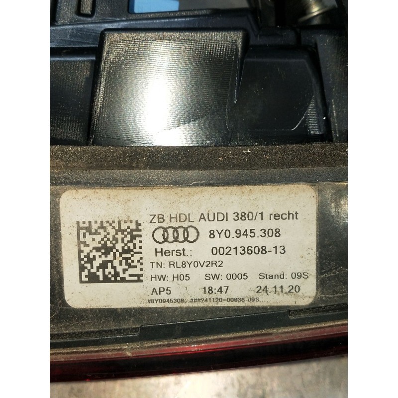 Recambio de piloto trasero derecho interior para audi a3 sportback (8ya, 8yf) 35 tdi referencia OEM IAM 8Y0945308 0021360813 