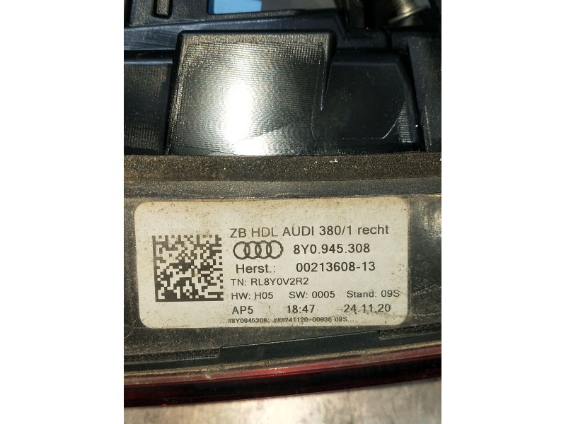 Recambio de piloto trasero derecho interior para audi a3 sportback (8ya, 8yf) 35 tdi referencia OEM IAM 8Y0945308 0021360813 