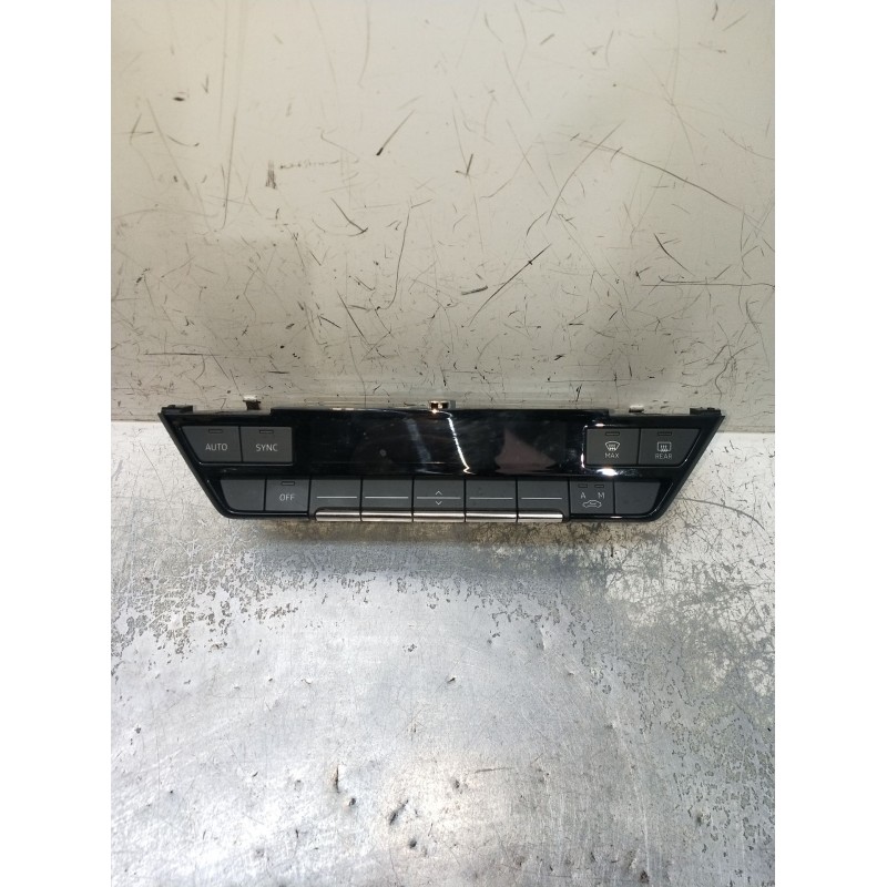 Recambio de mando calefaccion / aire acondicionado para audi a3 sportback (8ya, 8yf) 35 tdi referencia OEM IAM 8Y0820043 9015640