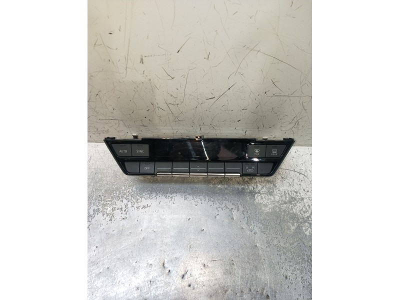 Recambio de mando calefaccion / aire acondicionado para audi a3 sportback (8ya, 8yf) 35 tdi referencia OEM IAM 8Y0820043 9015640