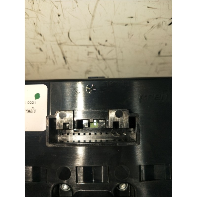 Recambio de mando calefaccion / aire acondicionado para audi a3 sportback (8ya, 8yf) 35 tdi referencia OEM IAM 8Y0820043 9015640