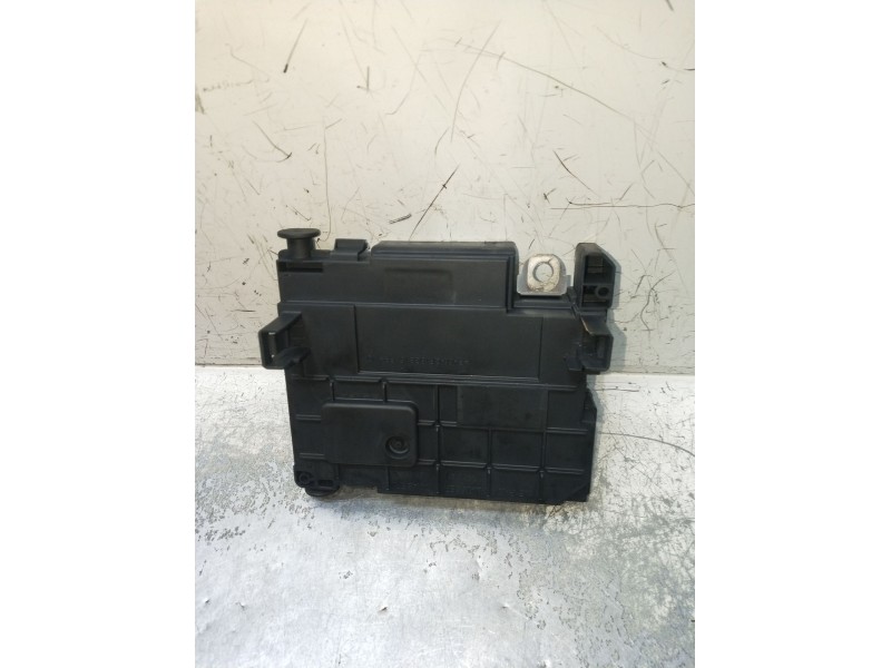 Recambio de caja reles / fusibles para citroën c4 ii (nc_) 1.2 thp 130 referencia OEM IAM 9807428080 61259062 
