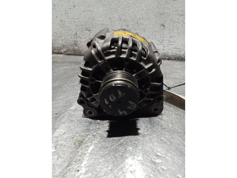 Recambio de alternador para volkswagen passat b5.5 (3b3) 1.9 tdi referencia OEM IAM 746808  