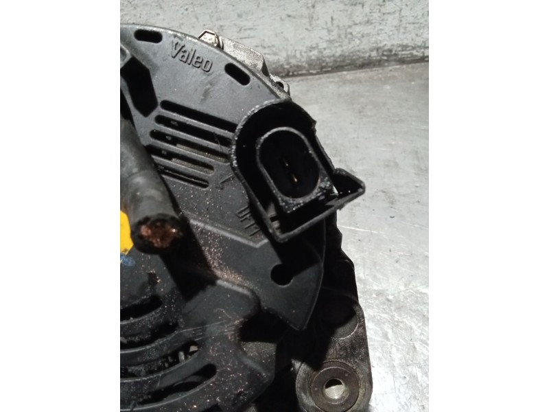 Recambio de alternador para volkswagen passat b5.5 (3b3) 1.9 tdi referencia OEM IAM 746808  
