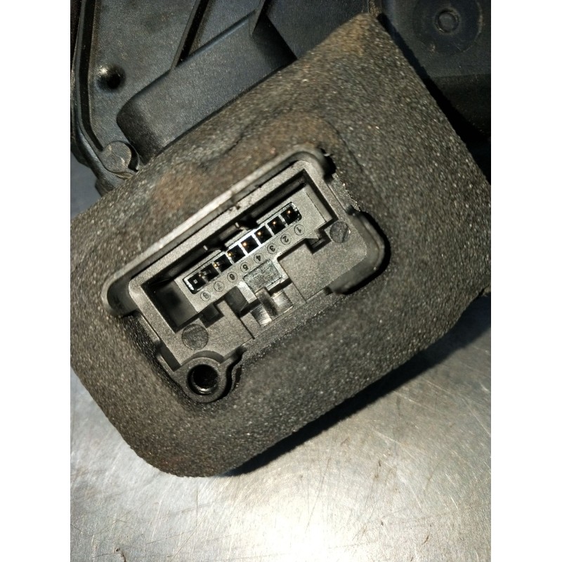 Recambio de motor cierre centralizado delantero izquierdo para audi a3 sportback (8ya, 8yf) 35 tdi referencia OEM IAM B6C5TB8370