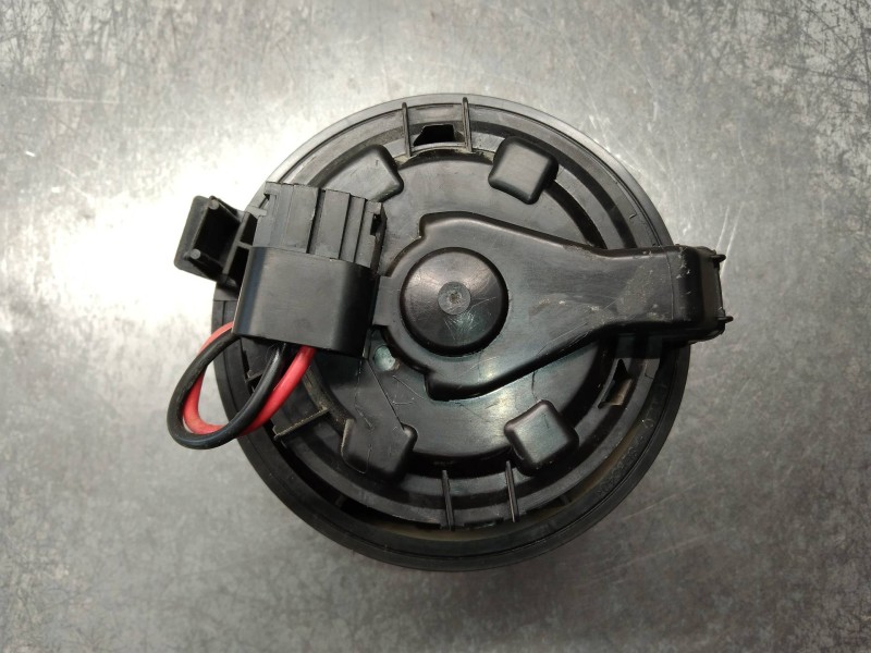 Recambio de motor calefaccion para peugeot 2008 (--.2013) 1.2 16v vti referencia OEM IAM T1013140A  