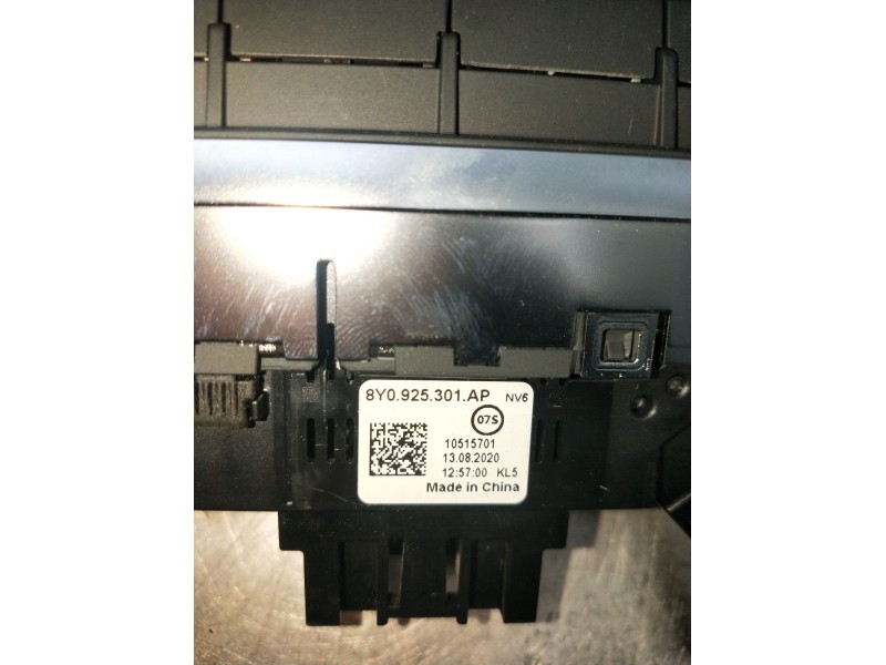 Recambio de mando multifuncion para audi a3 sportback (8ya, 8yf) 35 tdi referencia OEM IAM 8Y0925301AP  
