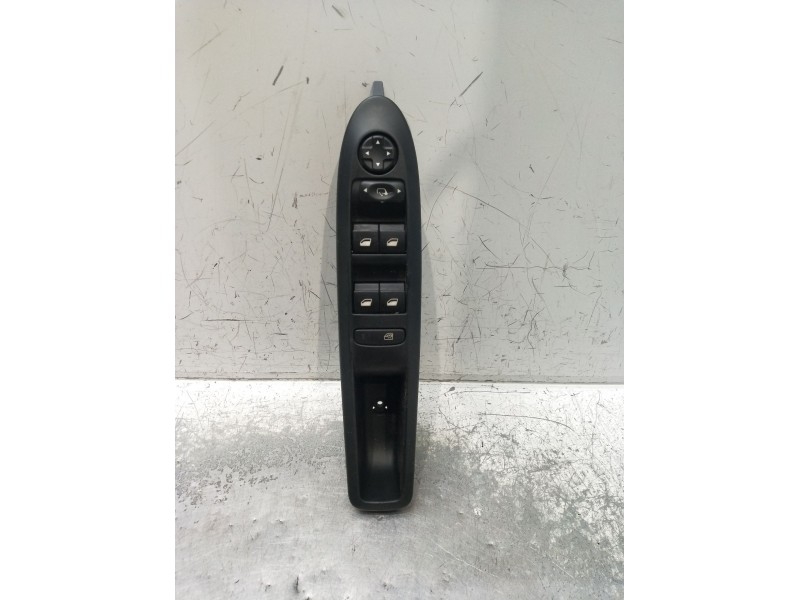 Recambio de mando elevalunas delantero izquierdo para citroën c4 ii (nc_) 1.2 thp 130 referencia OEM IAM 96657050ZD 301170381 5P