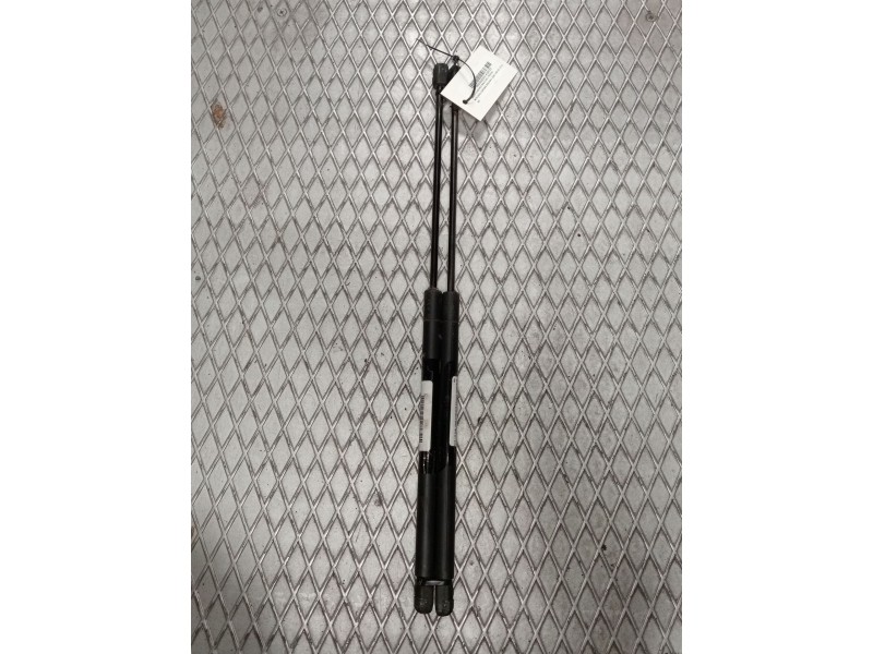 Recambio de amortiguadores maletero / porton para mitsubishi carisma berlina 5 (da0) 1900 di-d elegance referencia OEM IAM   