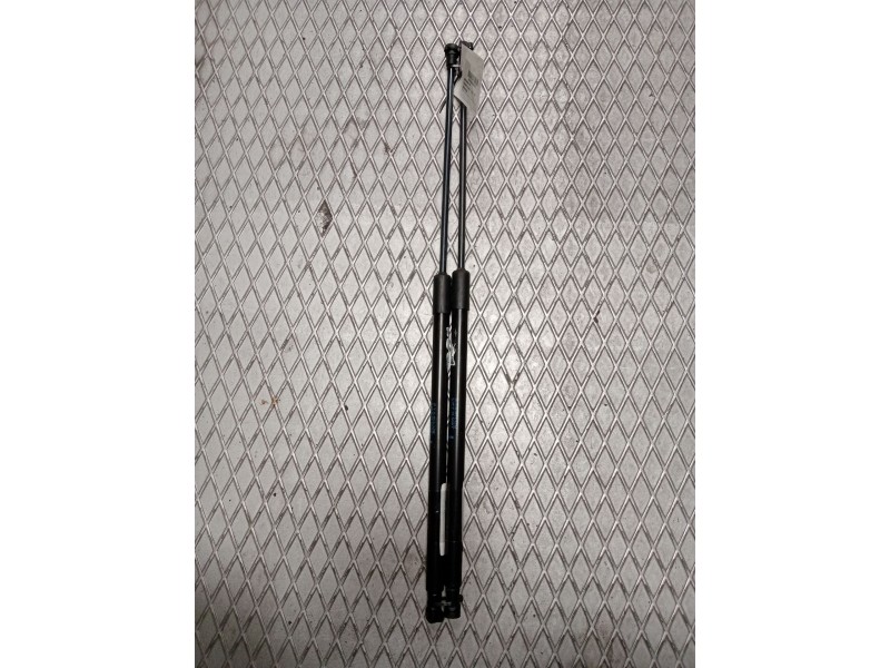 Recambio de amortiguadores capo para dacia duster ii comfort referencia OEM IAM 654702645R  