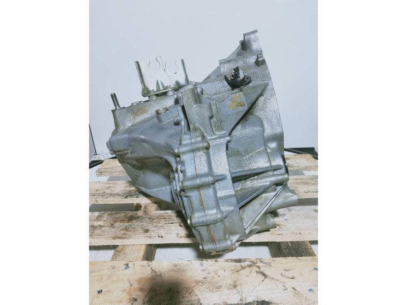 Recambio de caja cambios para mazda 6 berlina (gg) 2.0 diesel cat referencia OEM IAM A6905167  