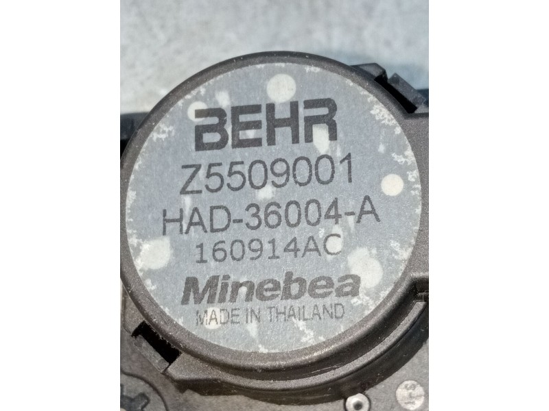 Recambio de motor apertura trampillas climatizador para smart forfour referencia OEM IAM   