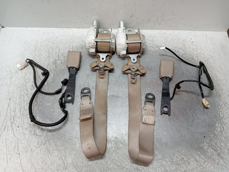 Recambio de juego cinturones delantero para toyota rav 4 (a3) 2.2 d-4d cat referencia OEM IAM   