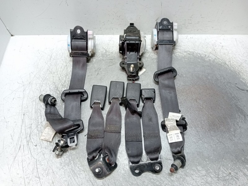 Recambio de juego cinturones trasero para honda jazz (gd1/5) 1.4 es graphite referencia OEM IAM   