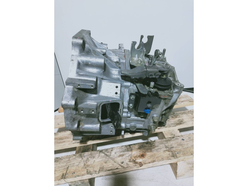 Recambio de caja cambios para mazda 6 berlina (gg) 2.0 diesel cat referencia OEM IAM A6905167  