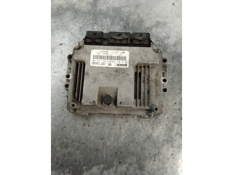 Recambio de centralita motor uce para renault laguna ii grandtour (kg0) dynamique confort referencia OEM IAM 0281011969 82003115