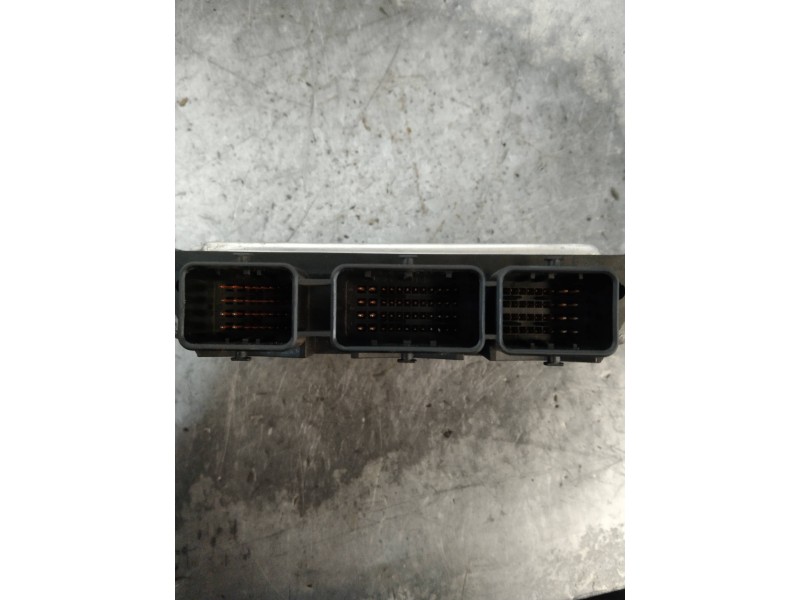 Recambio de centralita motor uce para renault laguna ii grandtour (kg0) dynamique confort referencia OEM IAM 0281011969 82003115