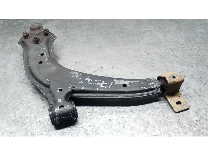 Recambio de brazo suspension inferior delantero izquierdo para citroën xsara (n1) 1.9 d referencia OEM IAM   