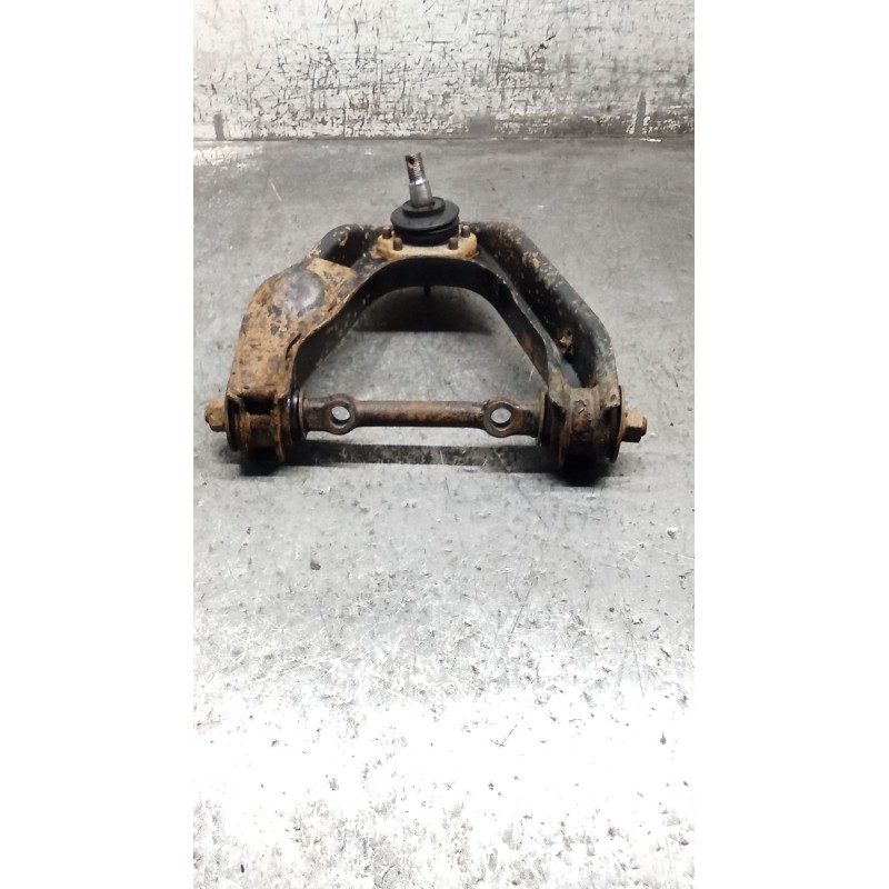 Recambio de brazo suspension inferior delantero izquierdo para nissan terrano ii (r20) 2.7 td 4wd referencia OEM IAM   