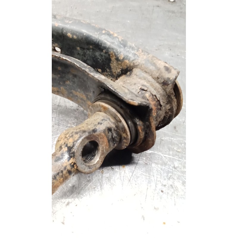 Recambio de brazo suspension inferior delantero izquierdo para nissan terrano ii (r20) 2.7 td 4wd referencia OEM IAM   