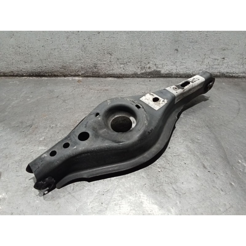 Recambio de brazo suspension inferior trasero izquierdo para mazda 3 (bm, bn) 2.2 d referencia OEM IAM   