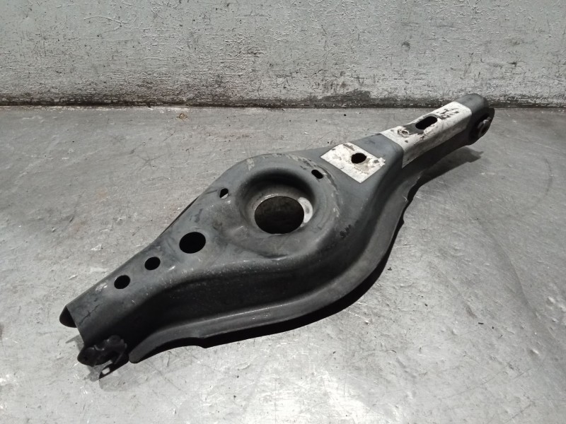 Recambio de brazo suspension inferior trasero izquierdo para mazda 3 (bm, bn) 2.2 d referencia OEM IAM   