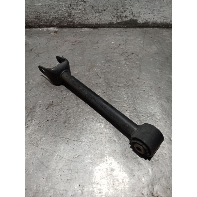Recambio de brazo suspension superior trasero izquierdo para mazda 3 (bm, bn) 2.2 d referencia OEM IAM   