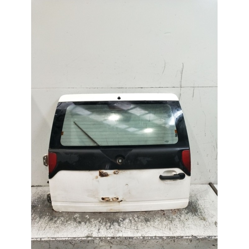 Recambio de porton trasero para nissan terrano ii (r20) 2.7 td 4wd referencia OEM IAM  3P VER FOTOS