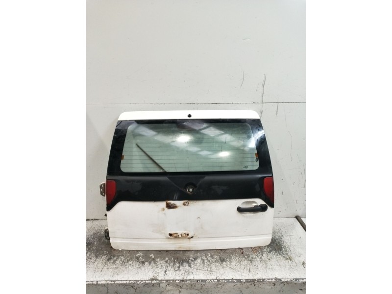 Recambio de porton trasero para nissan terrano ii (r20) 2.7 td 4wd referencia OEM IAM  3P VER FOTOS