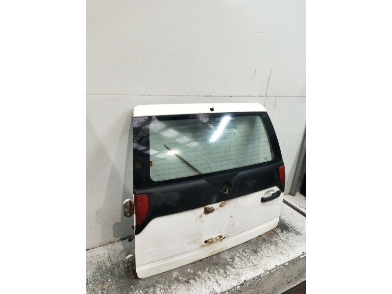 Recambio de porton trasero para nissan terrano ii (r20) 2.7 td 4wd referencia OEM IAM  3P VER FOTOS