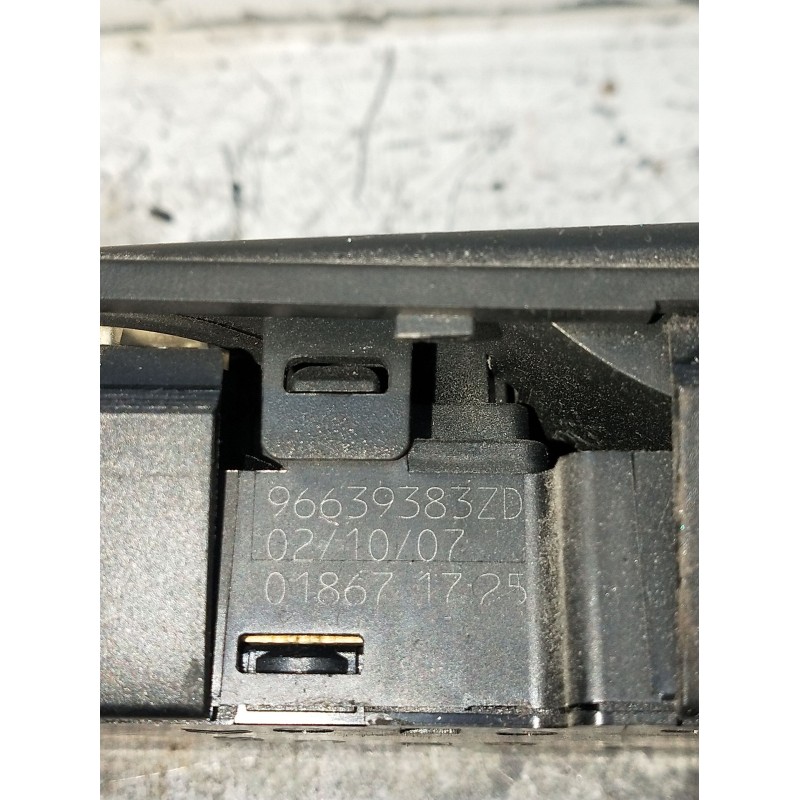 Recambio de mando elevalunas delantero izquierdo para citroën c4 grand picasso i (ua_) 2.0 hdi 138 referencia OEM IAM 96639383ZD