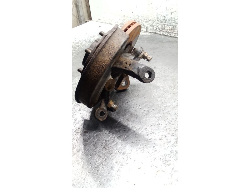 Recambio de mangueta delantera derecha para nissan terrano ii (r20) 2.7 td 4wd referencia OEM IAM   