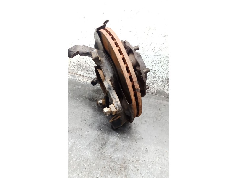 Recambio de mangueta delantera derecha para nissan terrano ii (r20) 2.7 td 4wd referencia OEM IAM   