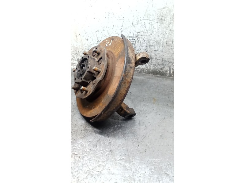 Recambio de mangueta delantera izquierda para nissan terrano ii (r20) 2.7 td 4wd referencia OEM IAM   