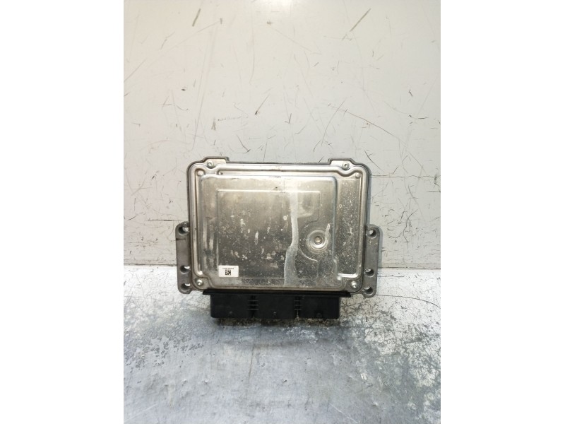 Recambio de centralita motor uce para peugeot 206+ (2l_, 2m_) 1.4 hdi eco 70 referencia OEM IAM 0281017937 9677031380 EDC17C10