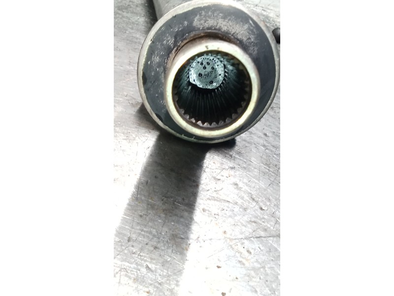 Recambio de transmision central para nissan terrano ii (r20) 2.7 td 4wd referencia OEM IAM   