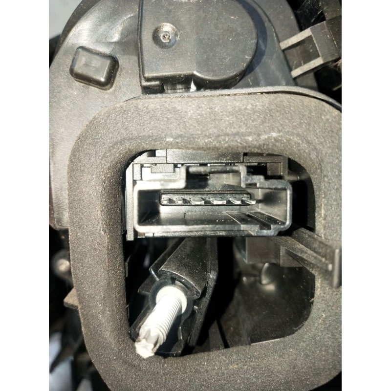 Recambio de piloto trasero izquierdo para citroën c4 ii (nc_) 1.2 thp 130 referencia OEM IAM 9687312180  