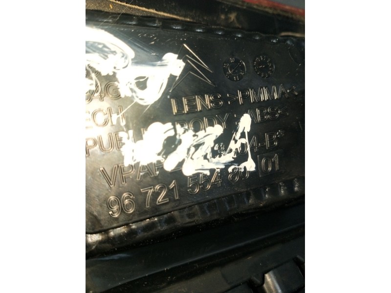 Recambio de piloto trasero derecho interior para citroën c4 ii (nc_) 1.2 thp 130 referencia OEM IAM 9672155480  