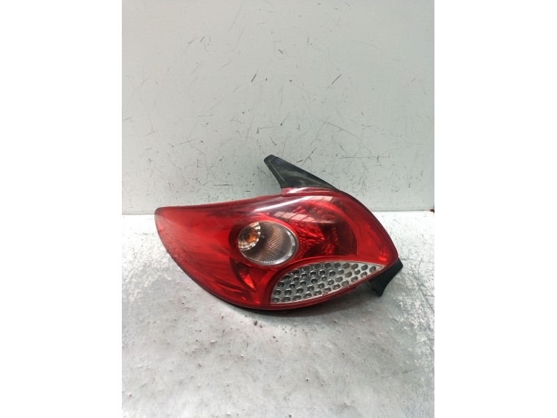 Recambio de piloto trasero izquierdo para peugeot 206+ (2l_, 2m_) 1.4 hdi eco 70 referencia OEM IAM   