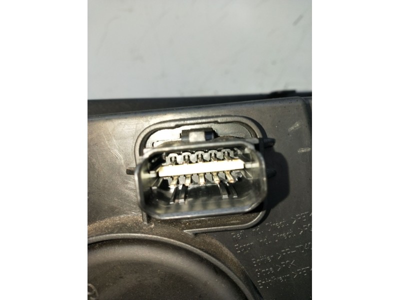 Recambio de faro izquierdo para citroën c4 ii (nc_) 1.2 thp 130 referencia OEM IAM 968730828004  