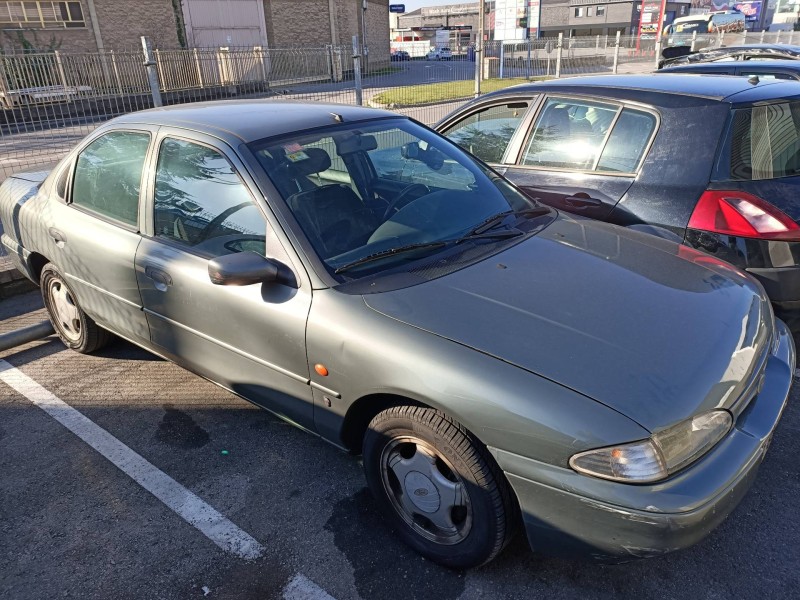 ford mondeo berlina/familiar (fd) del año 1994
