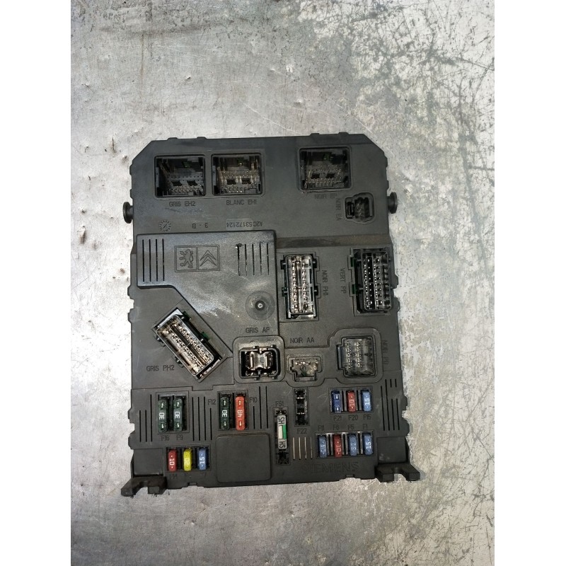Recambio de caja reles / fusibles para peugeot 206+ (2l_, 2m_) 1.4 hdi eco 70 referencia OEM IAM 9657999780  