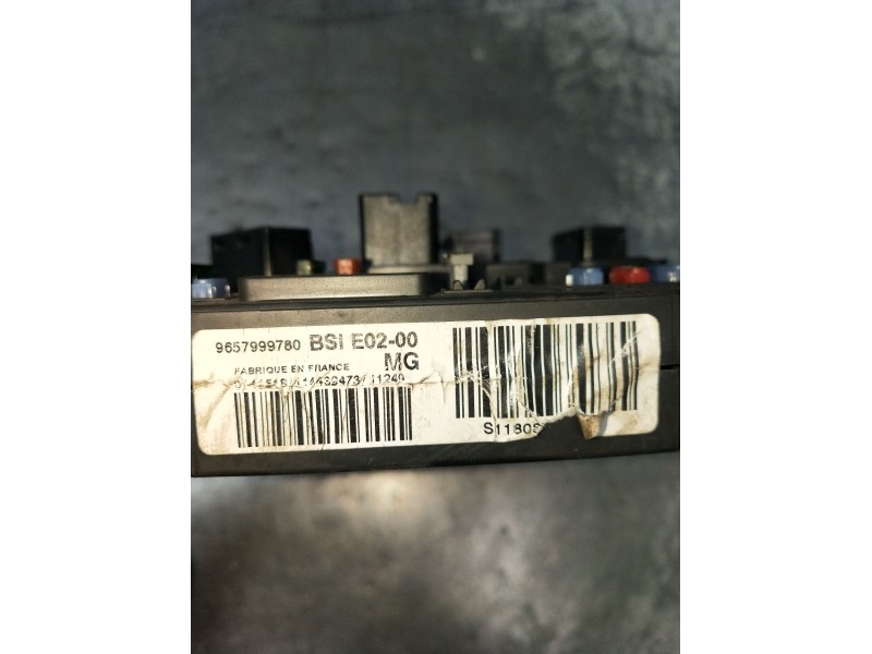 Recambio de caja reles / fusibles para peugeot 206+ (2l_, 2m_) 1.4 hdi eco 70 referencia OEM IAM 9657999780  