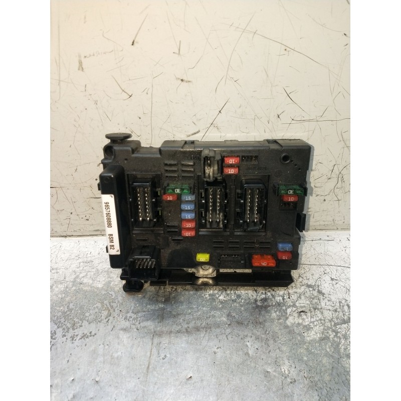Recambio de caja reles / fusibles para peugeot 206+ (2l_, 2m_) 1.4 hdi eco 70 referencia OEM IAM 9657608880 10358633 BSMBI