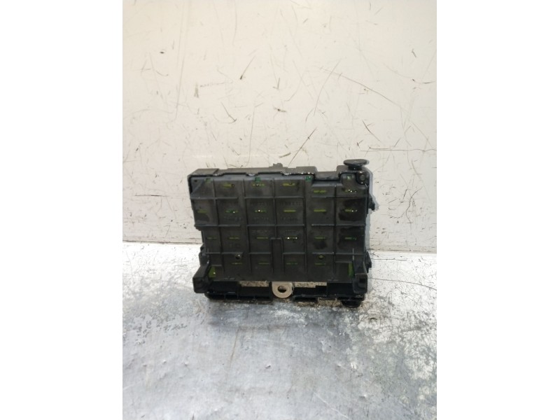 Recambio de caja reles / fusibles para peugeot 206+ (2l_, 2m_) 1.4 hdi eco 70 referencia OEM IAM 9657608880 10358633 BSMBI