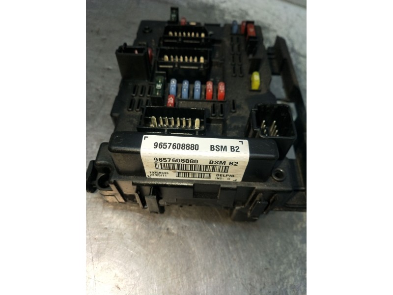 Recambio de caja reles / fusibles para peugeot 206+ (2l_, 2m_) 1.4 hdi eco 70 referencia OEM IAM 9657608880 10358633 BSMBI