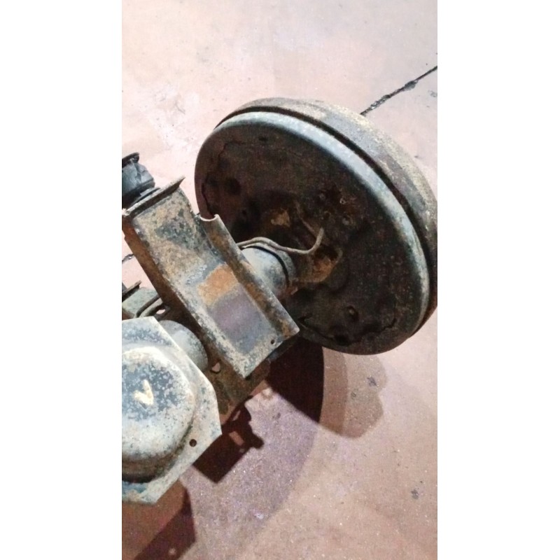 Recambio de puente trasero para nissan terrano ii (r20) 2.7 td 4wd referencia OEM IAM TAMBOR  
