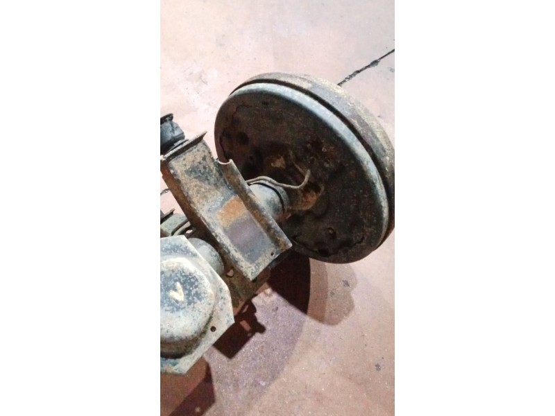 Recambio de puente trasero para nissan terrano ii (r20) 2.7 td 4wd referencia OEM IAM TAMBOR  