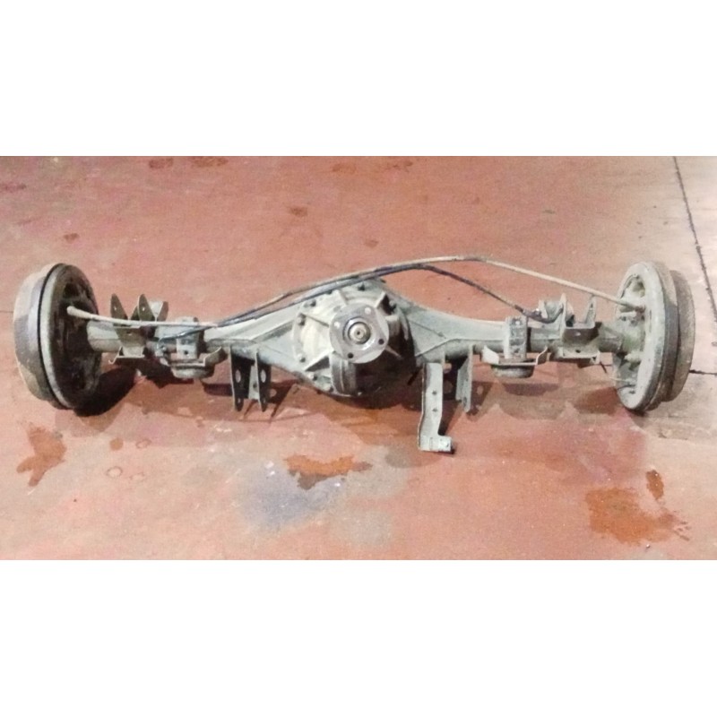 Recambio de puente trasero para nissan terrano ii (r20) 2.7 td 4wd referencia OEM IAM TAMBOR  