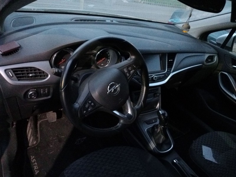 opel astra k (b16) del año 2017